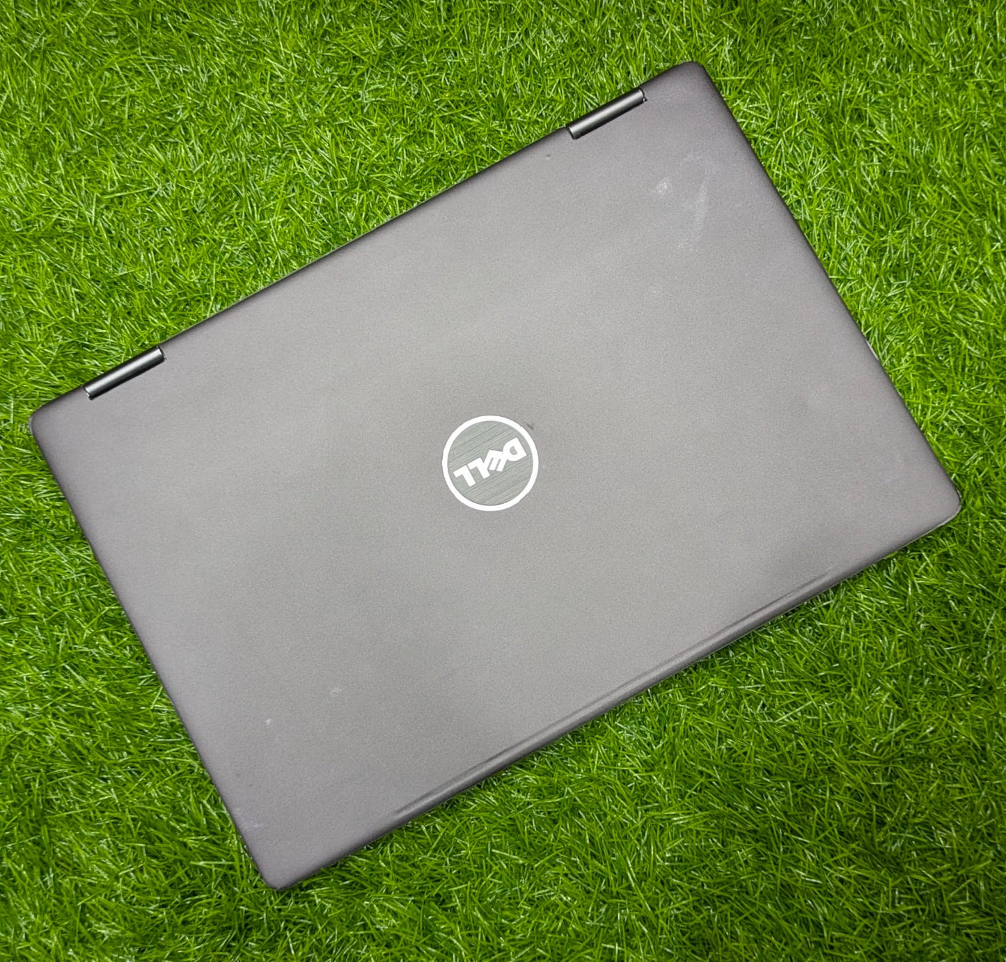 Dell Inspiron 13 3379 - i5 6th Gen 8GB 128GB SSD 13.3" Full HD 360