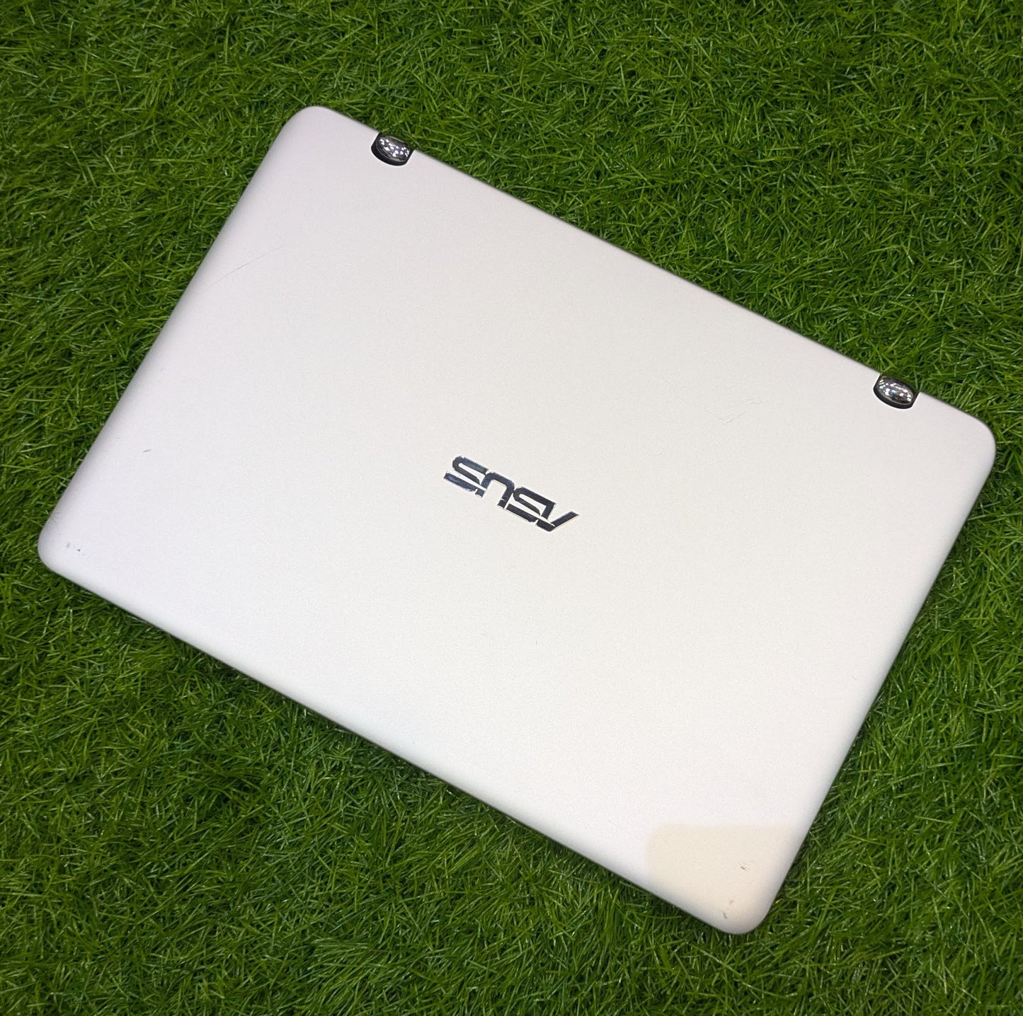 Asus Q304u | i5 7th Gen | 8GB 256GB SSD | 14" FHD Touch x360