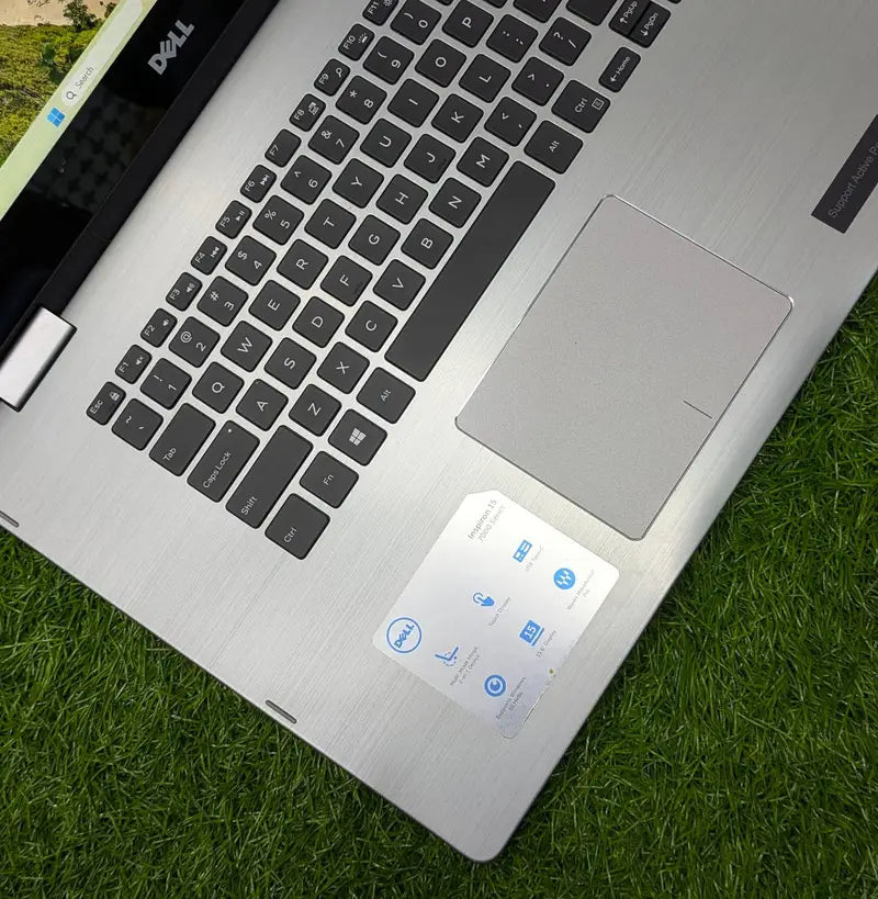 Dell Inspiron 7579 | Core i5 - 7th Gen | 8GB RAM - 256 GB SSD | X360