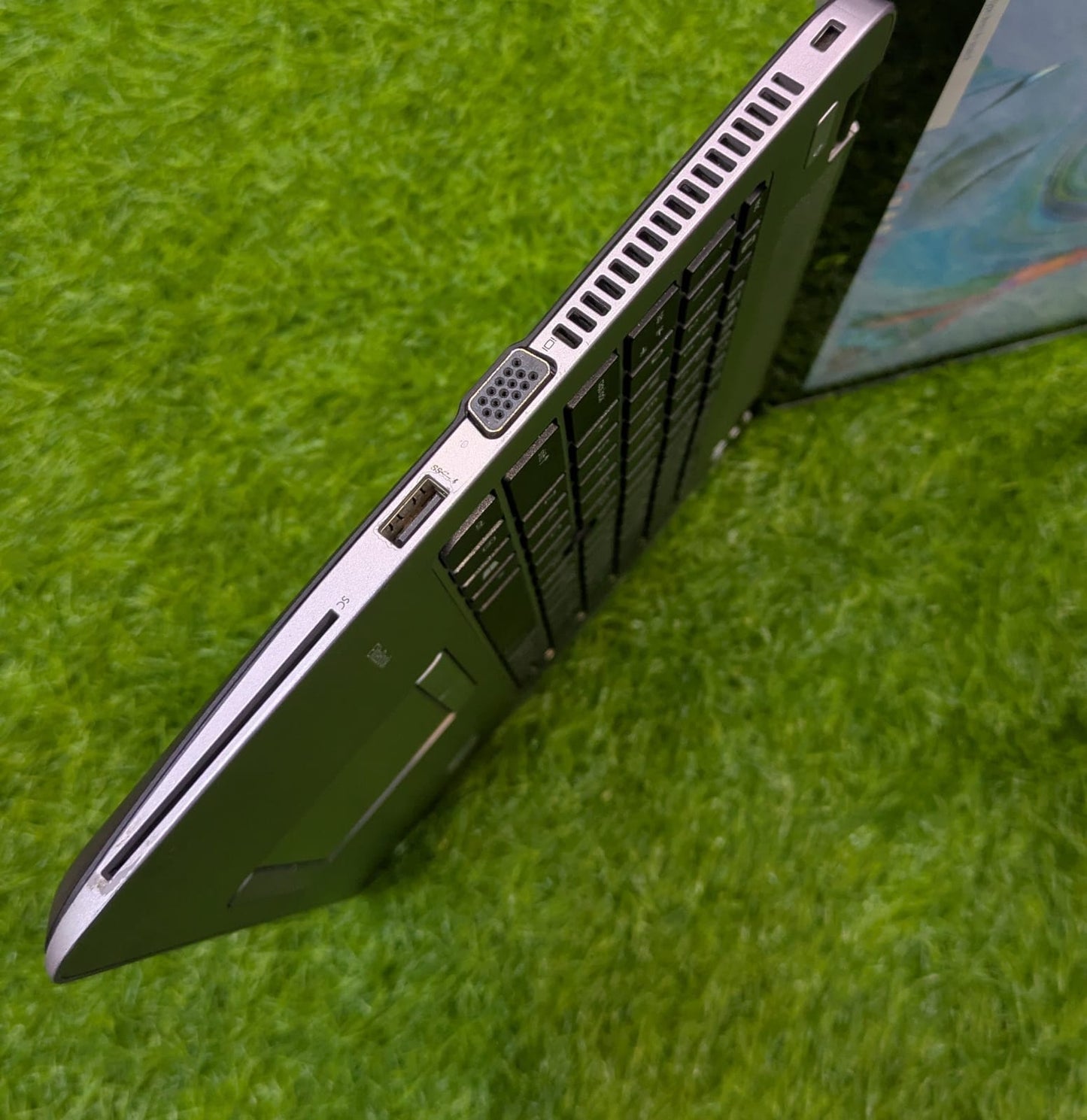 HP EliteBook 840 G4 Core i7 7th Gen 8GB 256GB SSD 14.1" Touch FHD Display