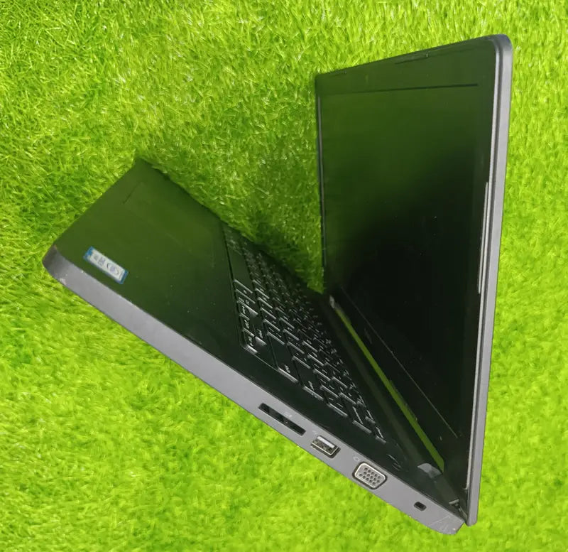 Dell Latitude 3470 | i3 & i5 - 6th Gen | 8 GB RAM - 240 GB SSD