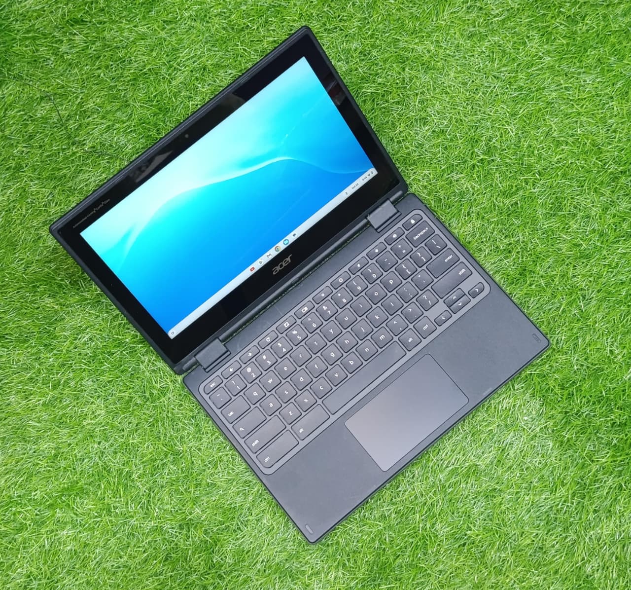 Acer Chromebook r721t – HD x360° Touchscreen | Gorilla Glass Protection | 4GB RAM | 32GB Storage