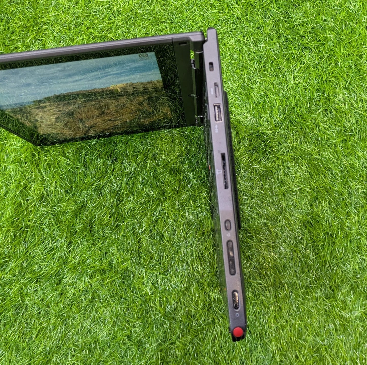 Lenovo Yoga - i7 4th Gen & i5 5th Gen - 8GB RAM 128GB SSD - Touch x360