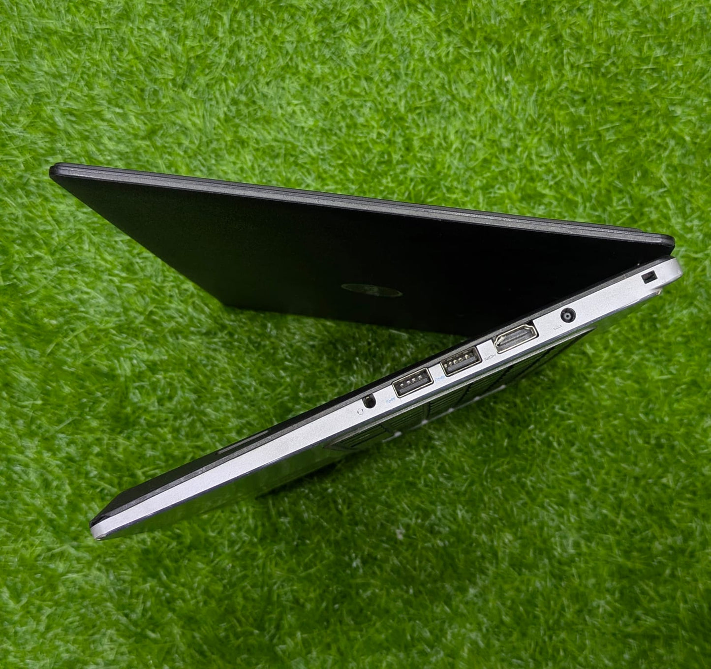 Dell Inspiron 13 7352 i5 5th Gen 08GB 128GB SSD FHD x360