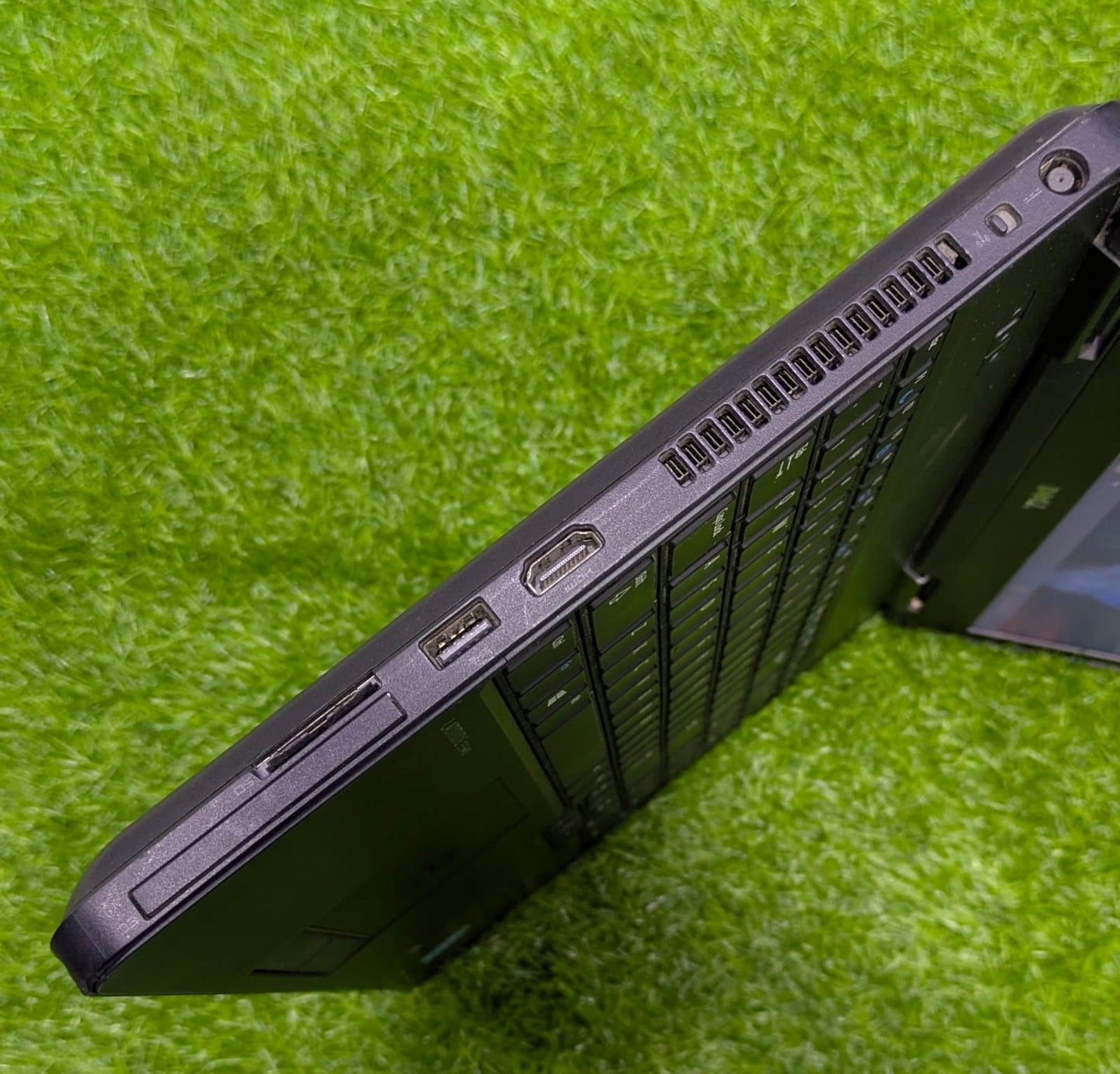 Dell Latitude 5540 Laptop i3 4th Generation 8GB RAM 180 GB SSD in Pakistan