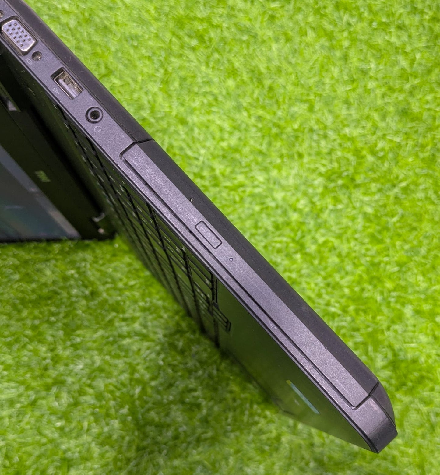 Dell Latitude 5540 Laptop i3 4th Generation 8GB RAM 180 GB SSD in Pakistan