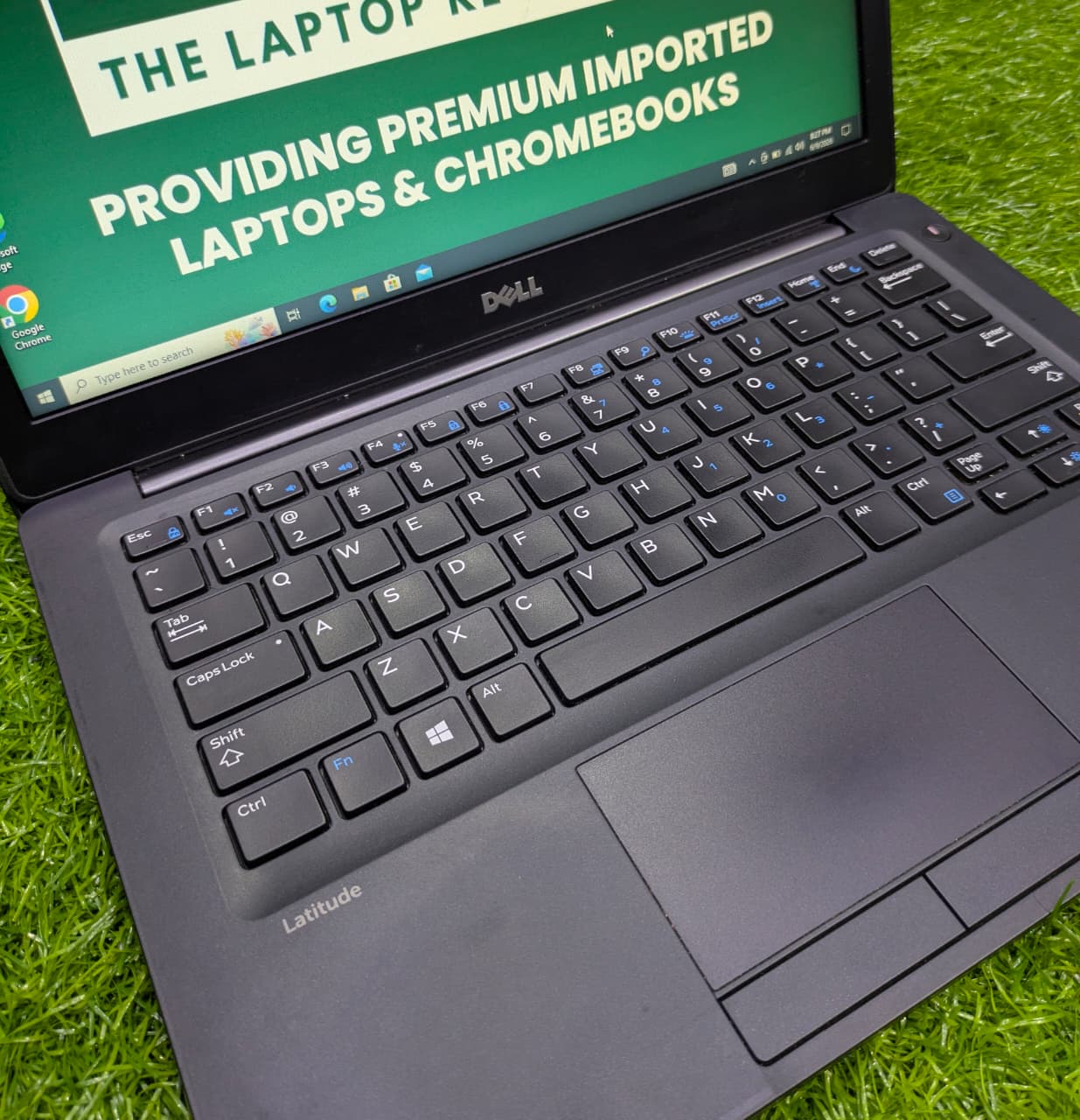 Dell Latitude 7280 Core i5 7th Gen 8GB RAM 256GB SSD Laptop
