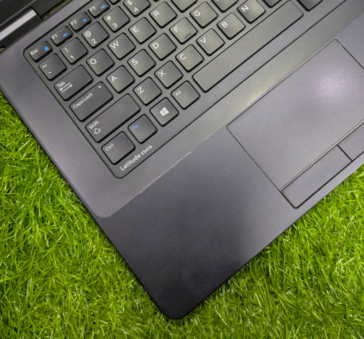 Dell Latitude 5470 Core i5 6th Gen 8GB RAM 256GB SSD Laptop
