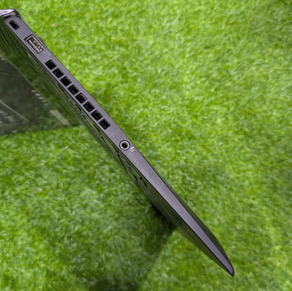 Lenovo ThinkPad X1 Carbon Core i7 8th Gen – 16GB RAM, 256GB SSD