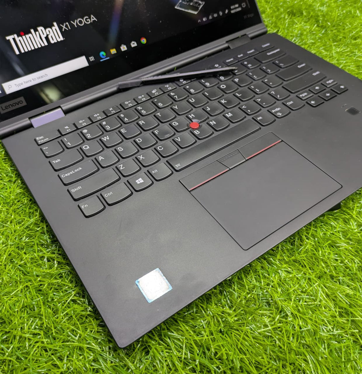 Lenovo ThinkPad X1 Yoga Core i7 8th Gen – 16GB RAM, 256GB SSD & Stylus Pen