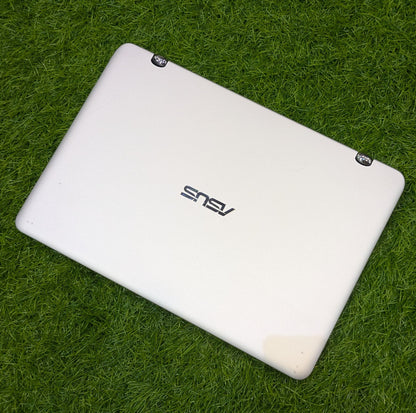 Asus Q304u | i5 7th Gen | 8GB 256GB SSD | 14" FHD Touch x360